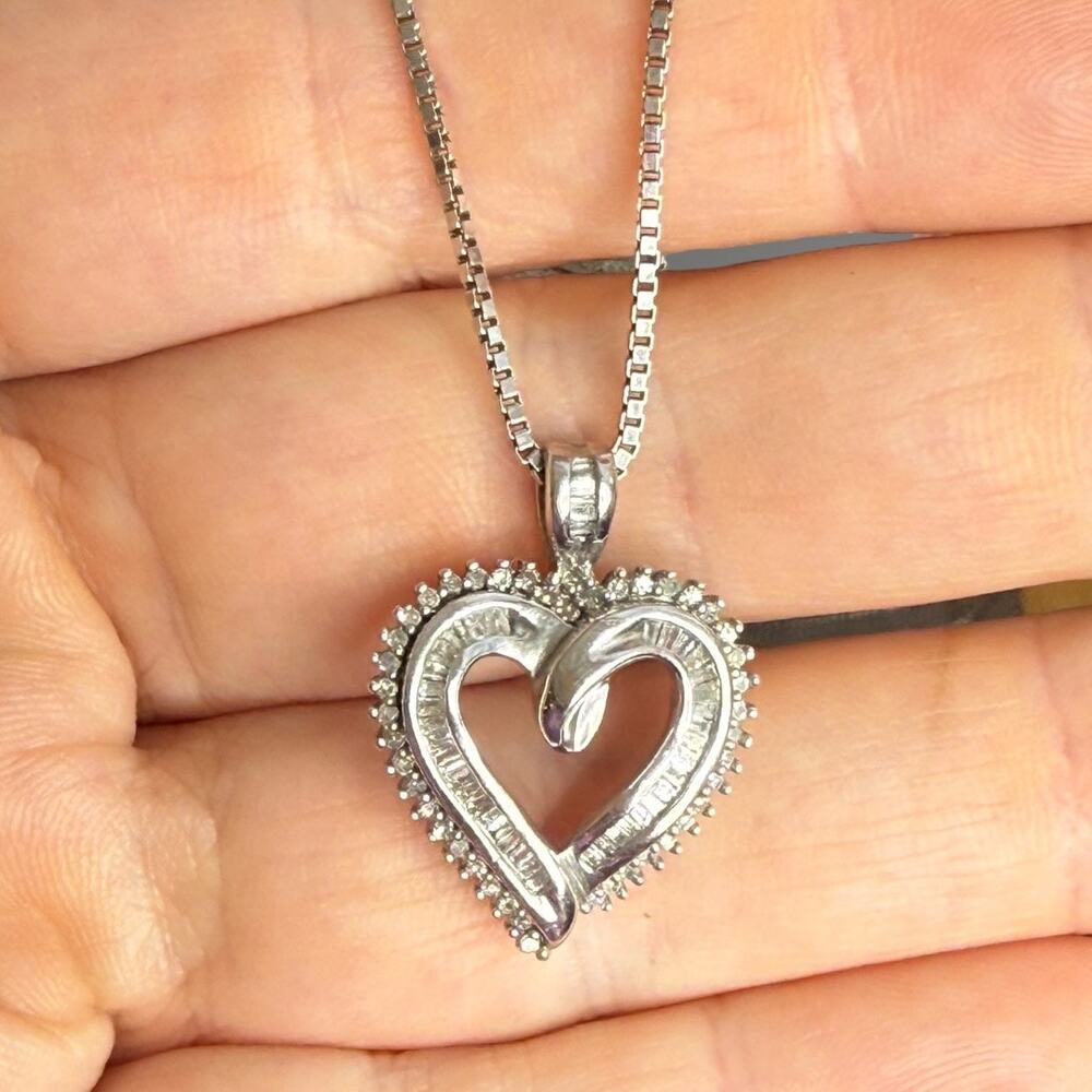 HN HENG NGAI 925 Sterling Silver Real Round & Baguette-Cut Diamond Heart Pendant